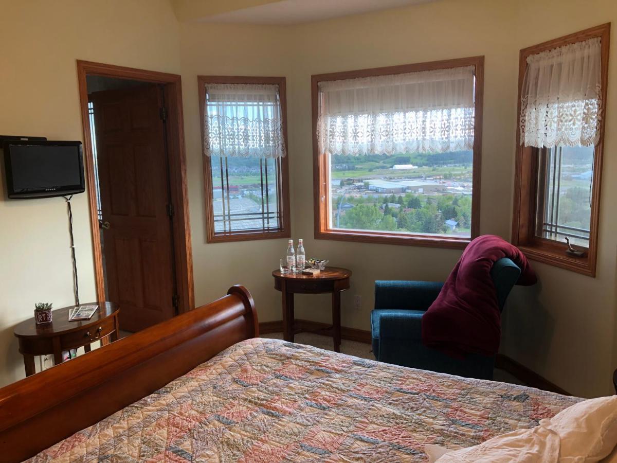 Rocky Mountain View Bed & Breakfast Cochrane Buitenkant foto